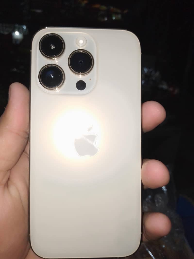 Apple iPhone 14 Pro 3