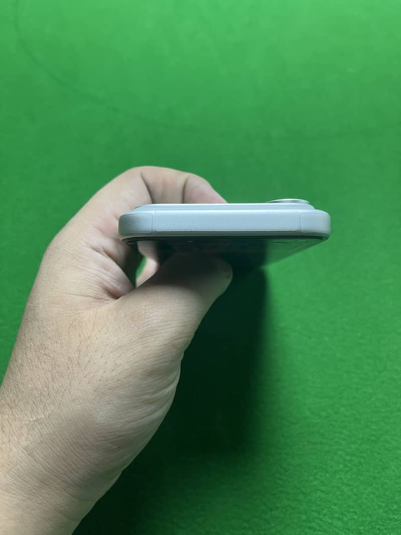 Apple iPhone 17 Pro 5