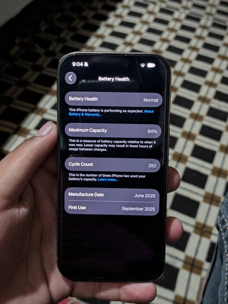 Apple iPhone 16 Pro 1