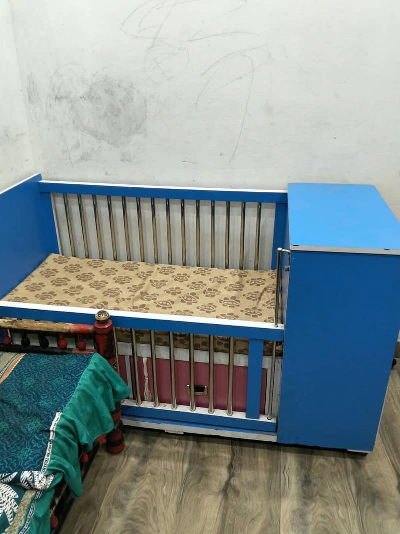 bacchon ka bed 0
