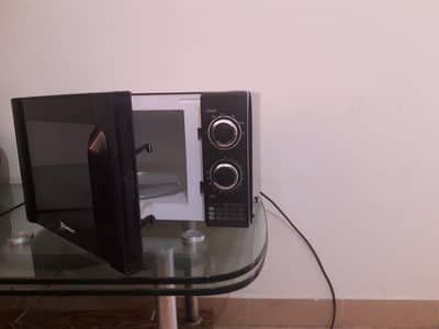 Dawlance microwave oven