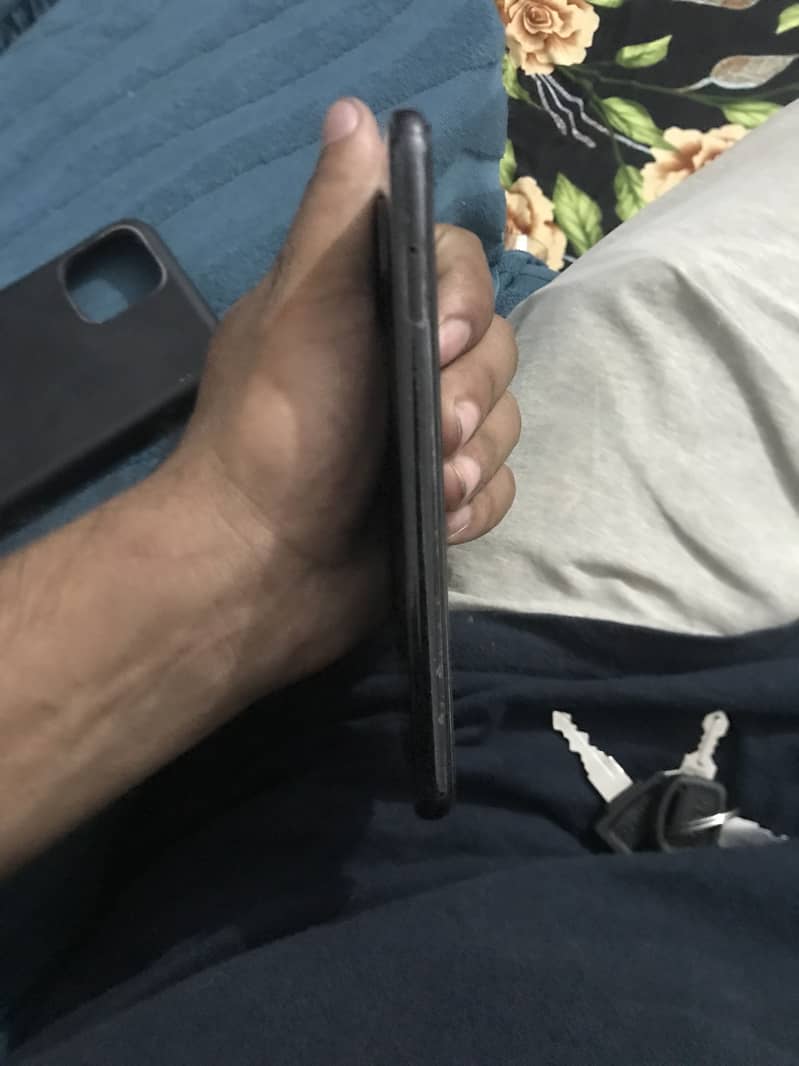 Google Pixel 4 3
