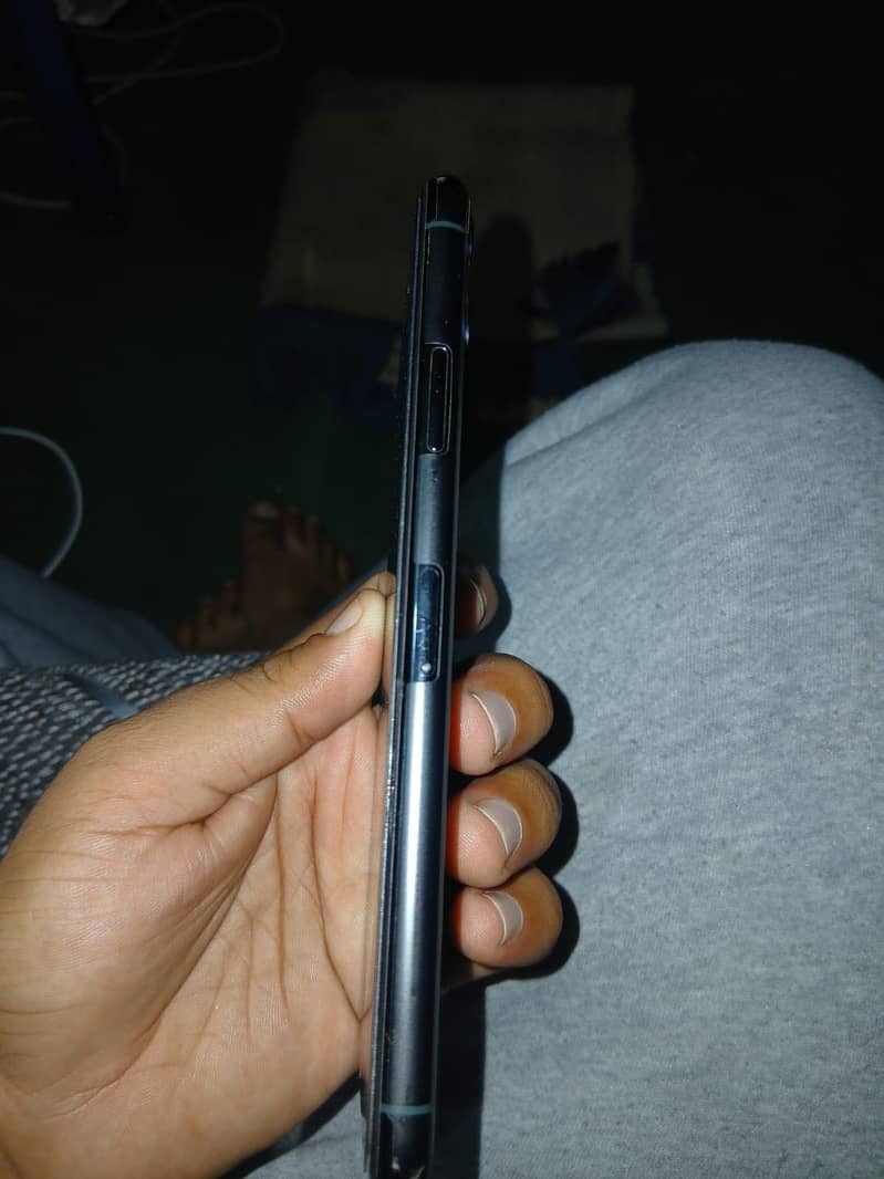 Apple iPhone 11 Pro Max 9