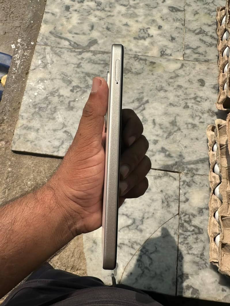 RealMe C100 5