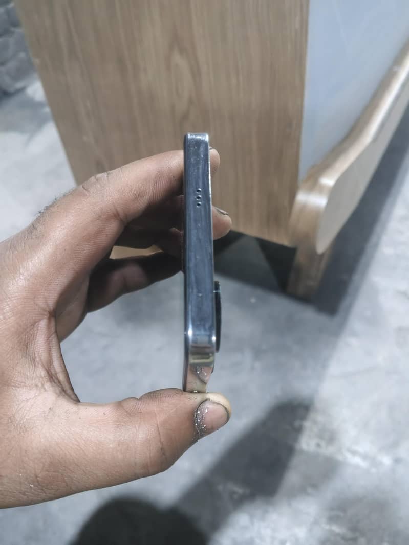 Tecno CAMON 20 Pro 4