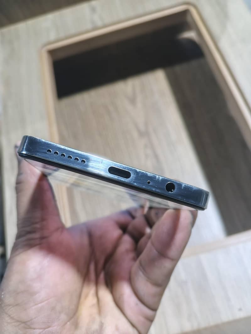 Tecno CAMON 20 Pro 7