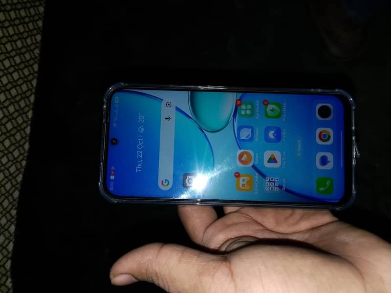Realme C85 0
