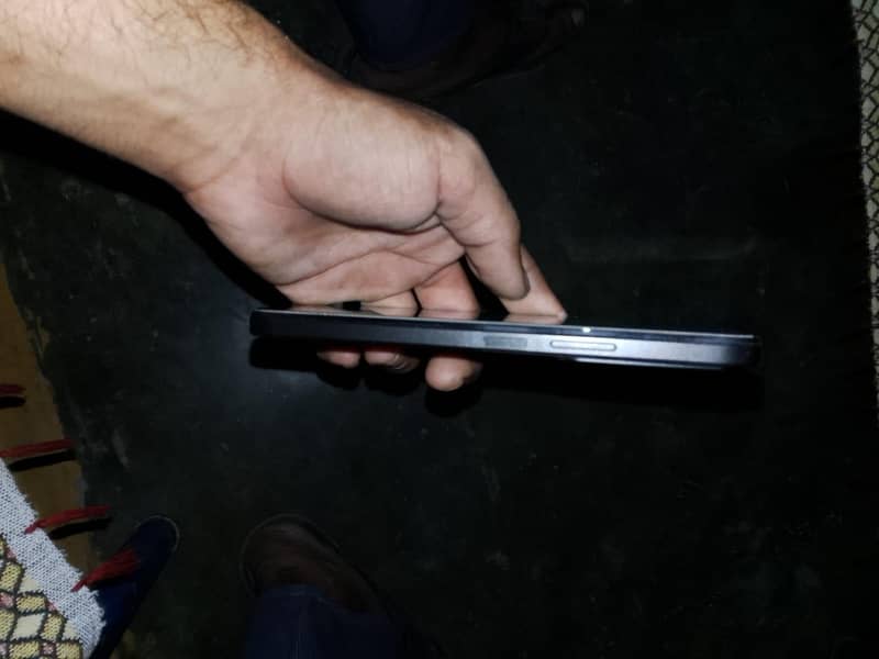 Realme C85 4