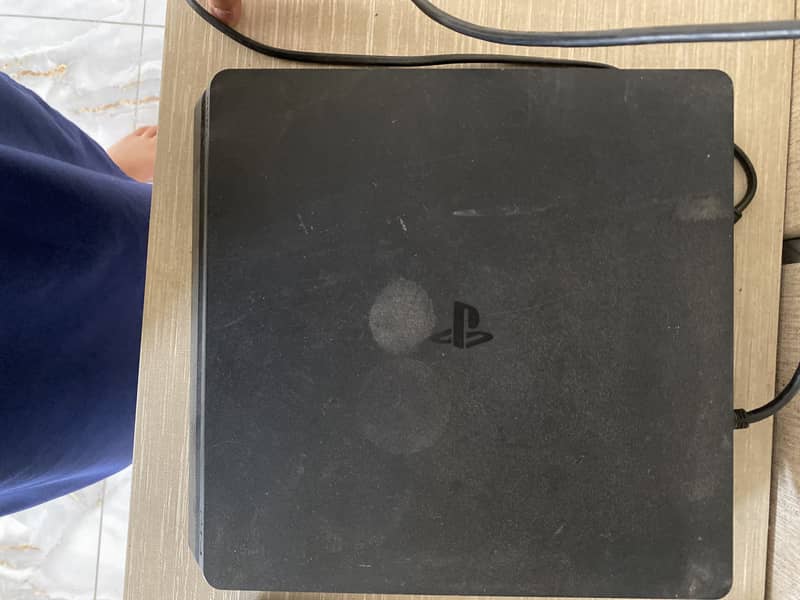 Ps 4 slim 7