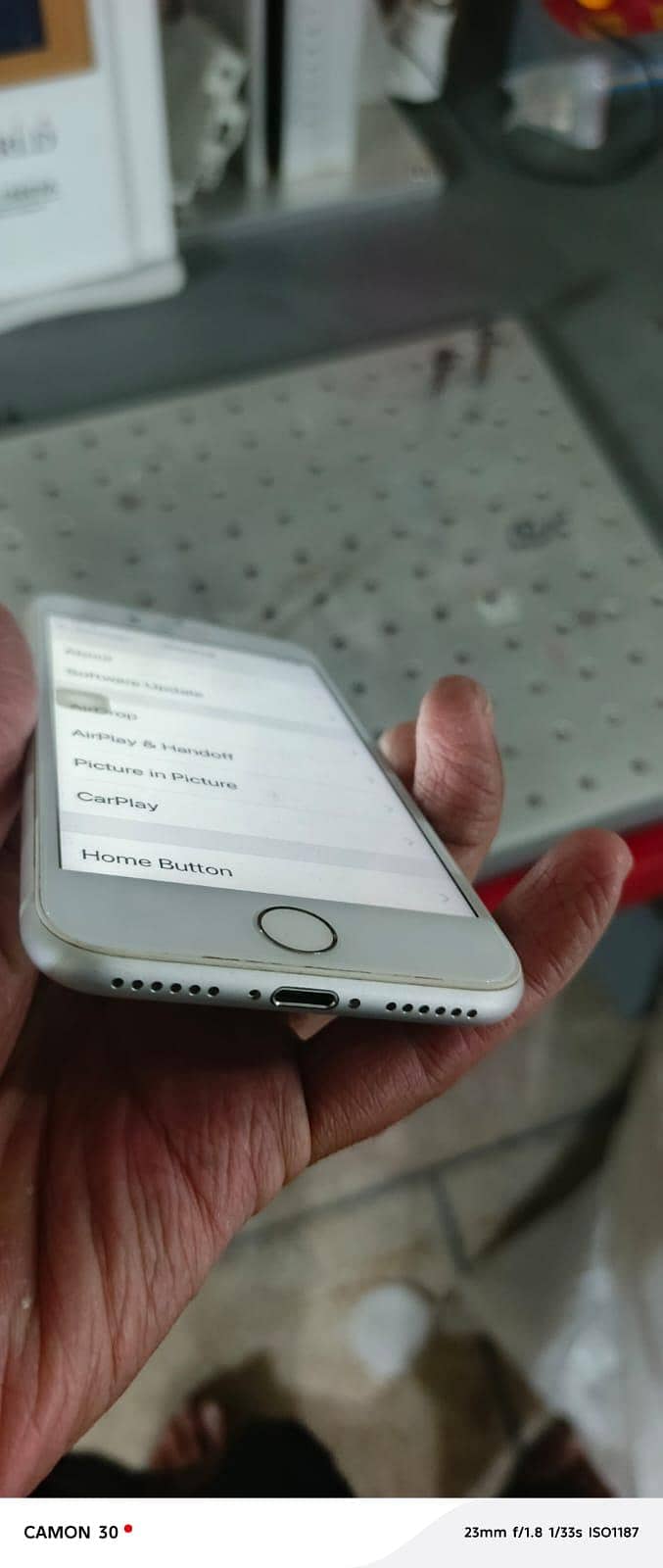 Apple iPhone 8 4
