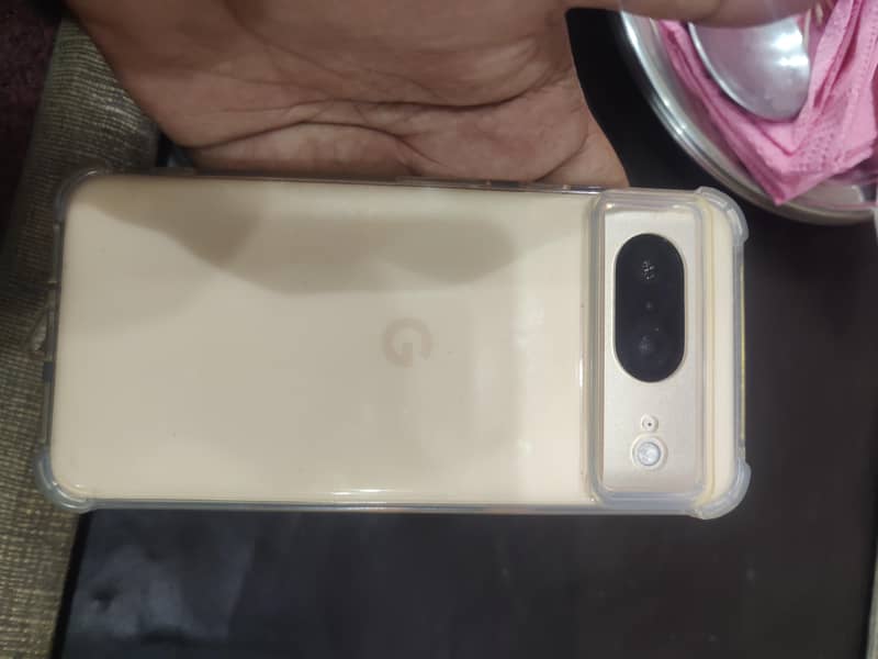Google Pixel 8 1