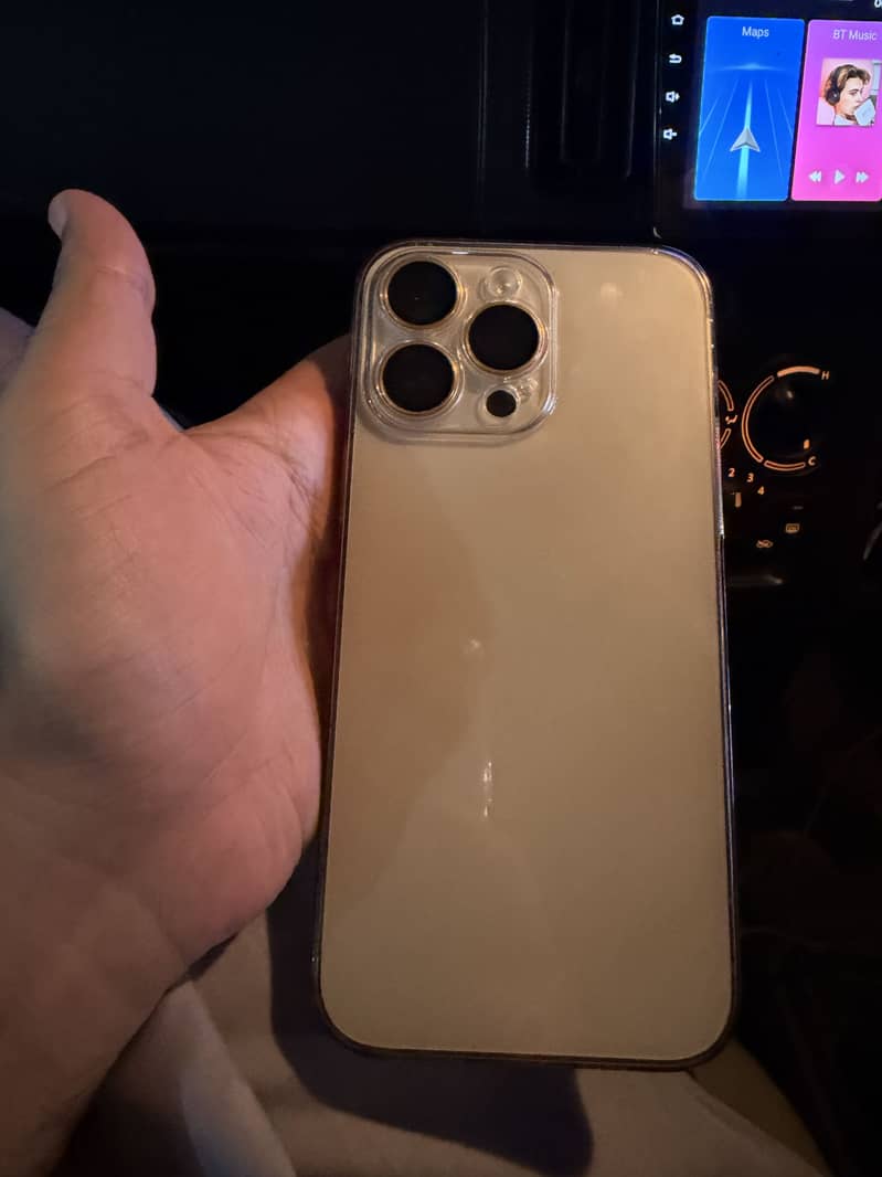 Apple iPhone 14 Pro Max 4