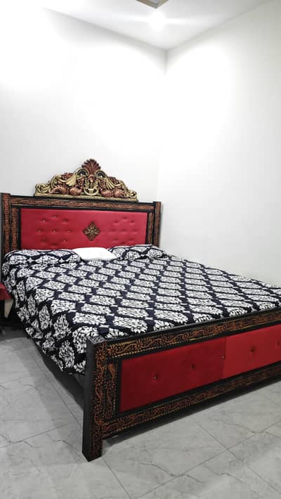 KING Size DOUBLE Bed(without mattress)