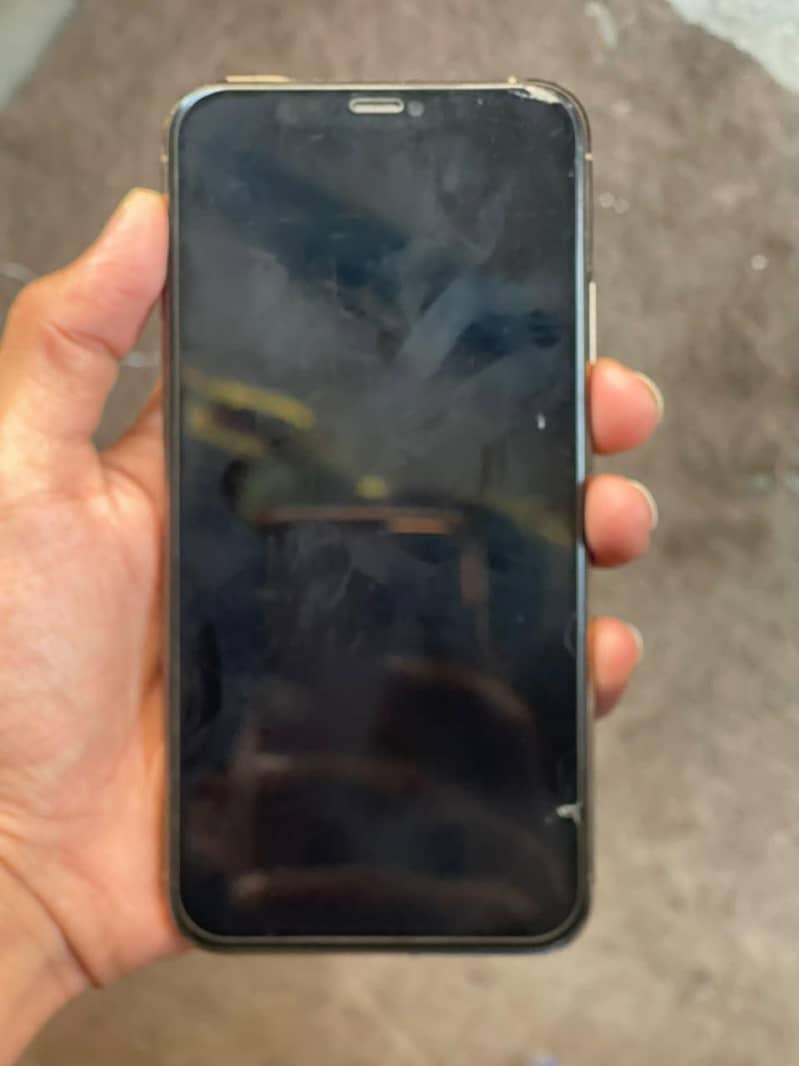 Apple iPhone 11 Pro Max 5
