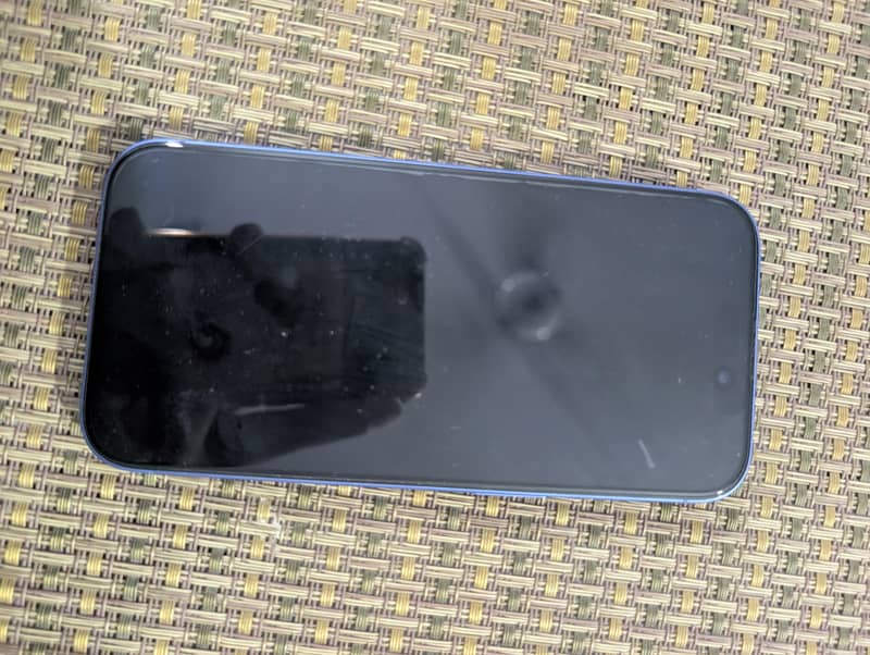 Apple iPhone 16 5