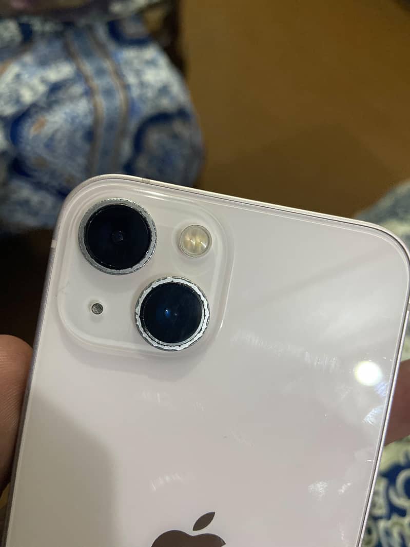 Apple iPhone 13 5