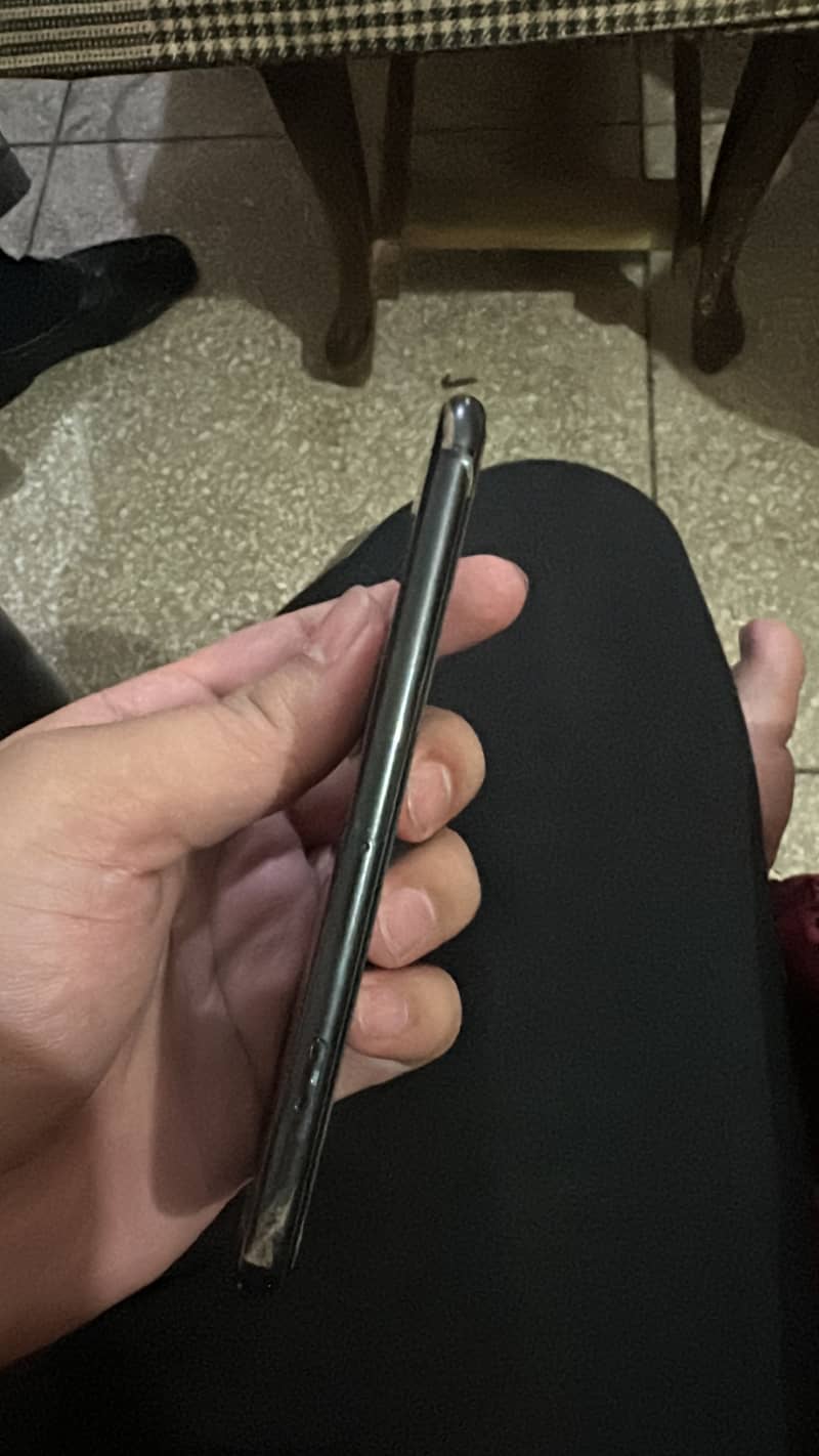 Apple iPhone 7 3