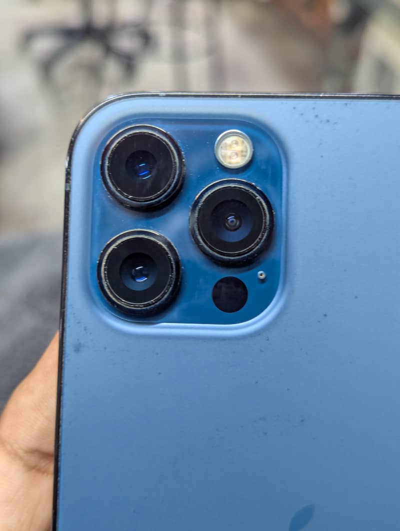 Apple iPhone 12 Pro Max 2