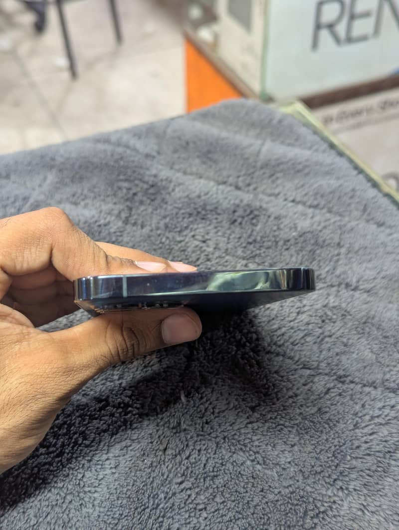 Apple iPhone 12 Pro Max 8