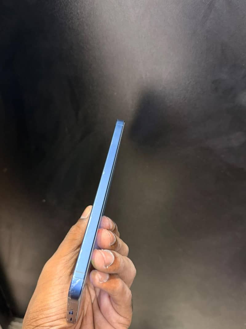 Samsung Mobile A57 4