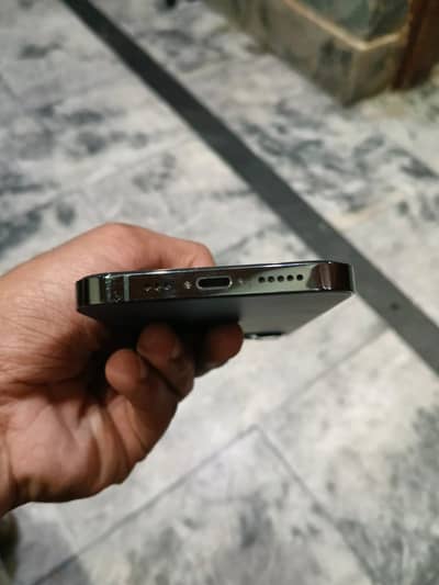 Apple iPhone 12 Pro