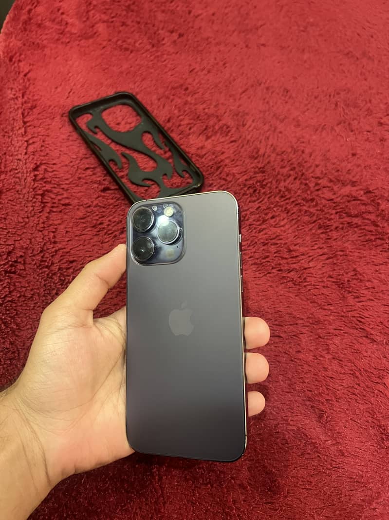 Apple iPhone 14 Pro Max 4