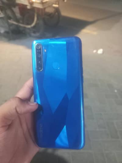 Realme 5 glass break only mobile 4 64 good used