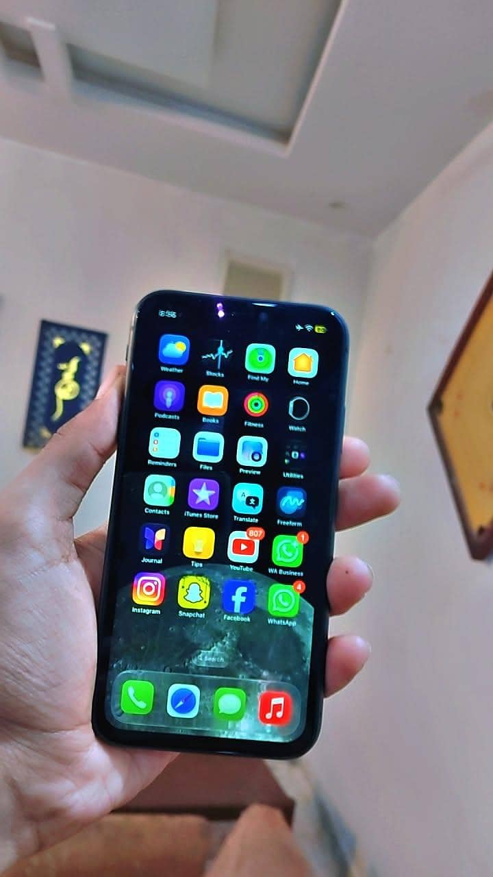 Apple iPhone 11 1