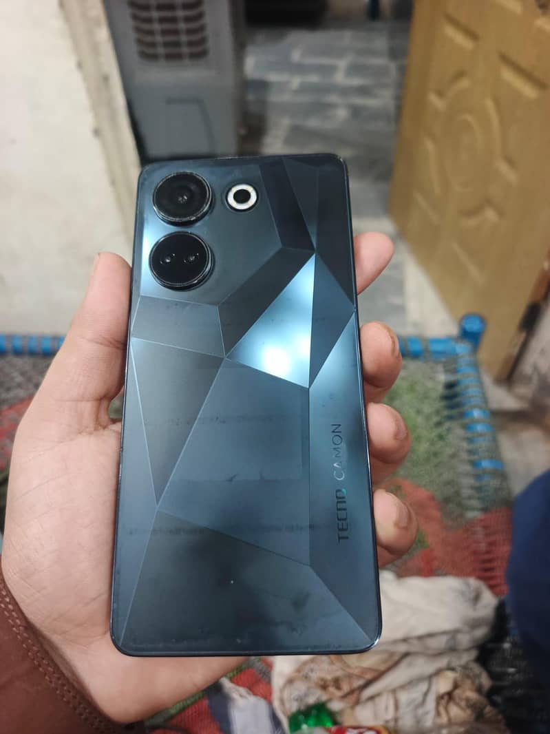 Tecno CAMON 20 0