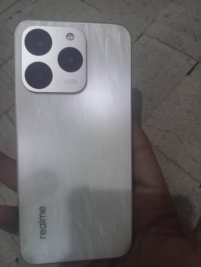 realme 15t