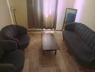 Urgent Sell 5 Seater Sofa Set With Table