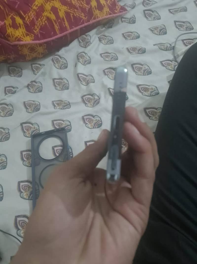 Infinix Zero 40 2