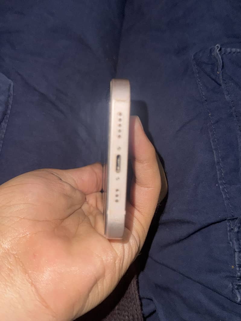 iPhone 13 1