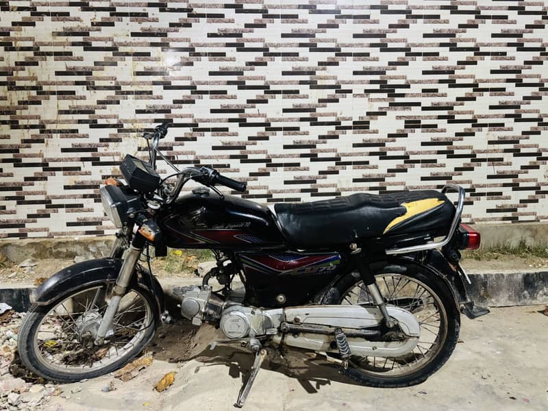 Honda CD70 0