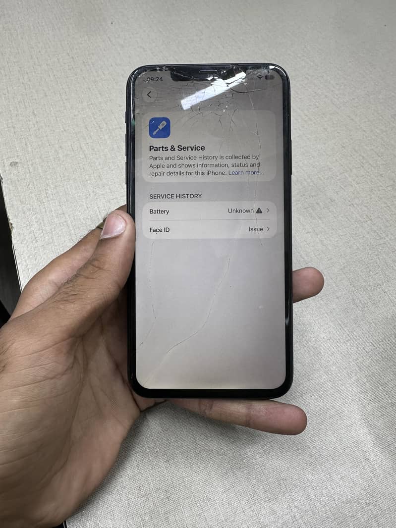 Apple iPhone 11 Pro Max 4
