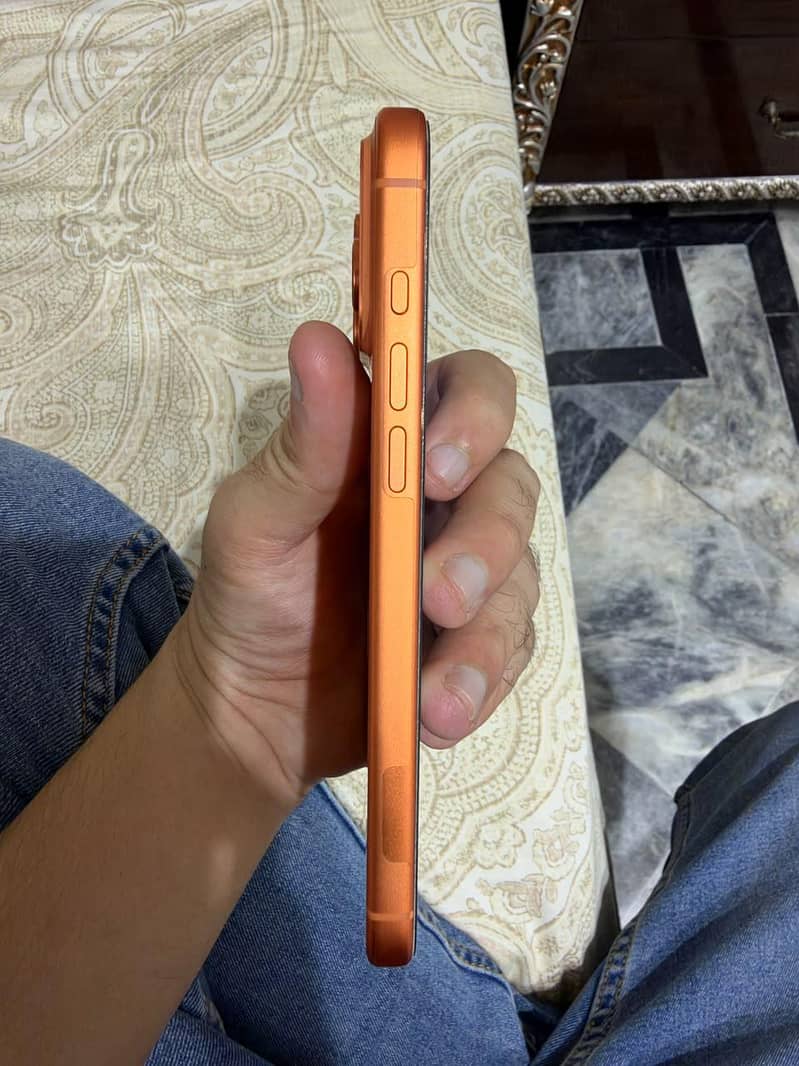 Apple iPhone 17 Pro Max 3