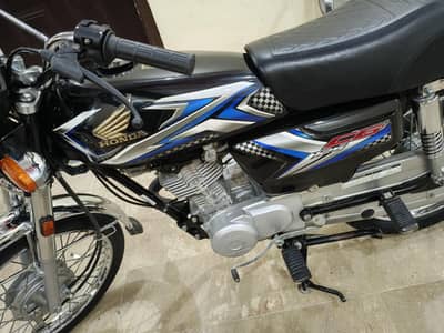 Honda 125 Black Model 2025