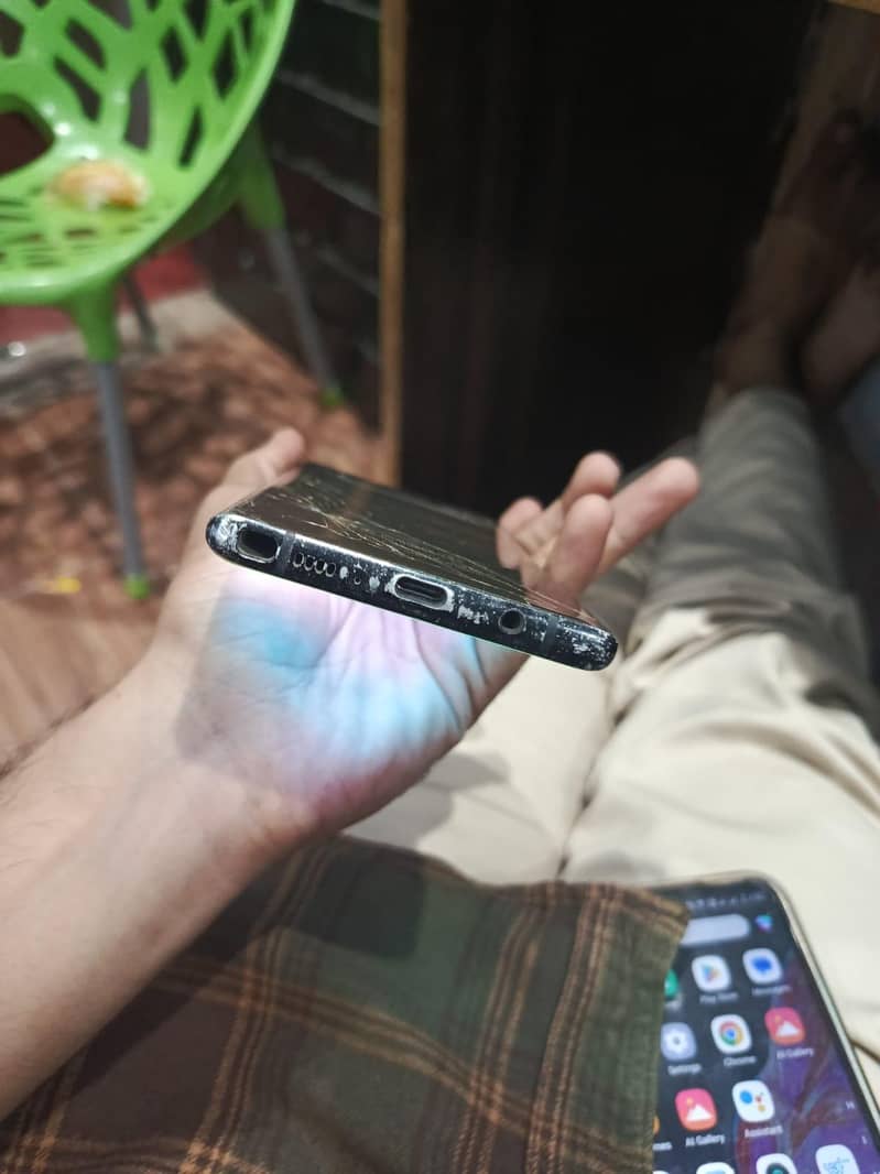 Samsung Mobile Note 8 1