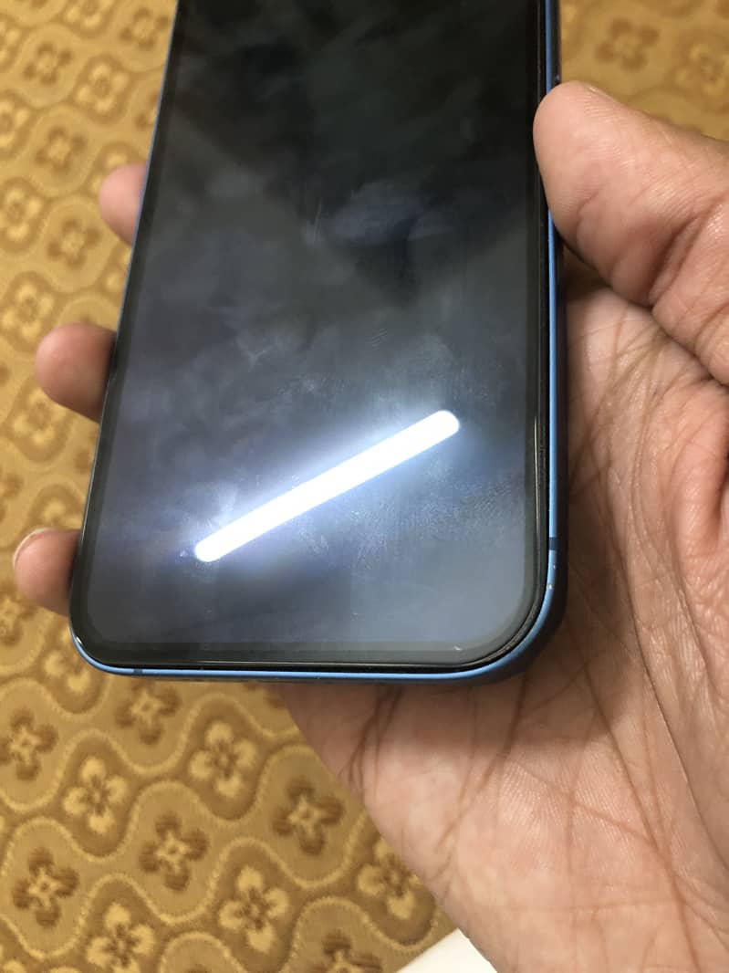 Apple iPhone 13 5