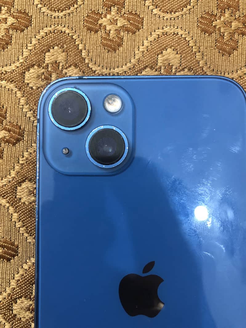 Apple iPhone 13 11