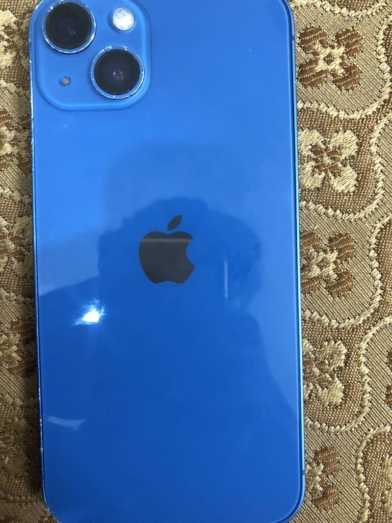 Apple iPhone 13 17