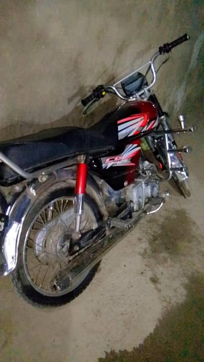 Honda 70 abbottabad nbr original Saman nhi ha Jo ha yahai ha