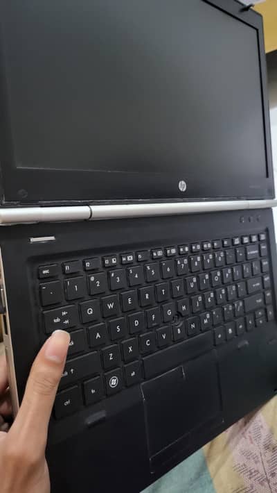 HP elitebook 8470p i7 3612qm with fingerprint with amd graphic card