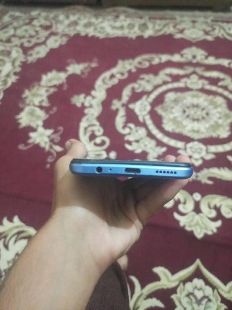 Huawei Nova Y70 Plus 2