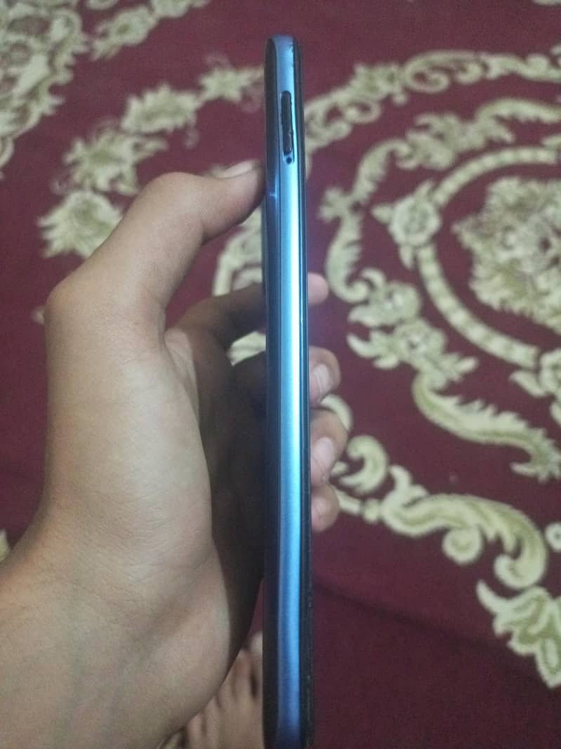 Huawei Nova Y70 Plus 4