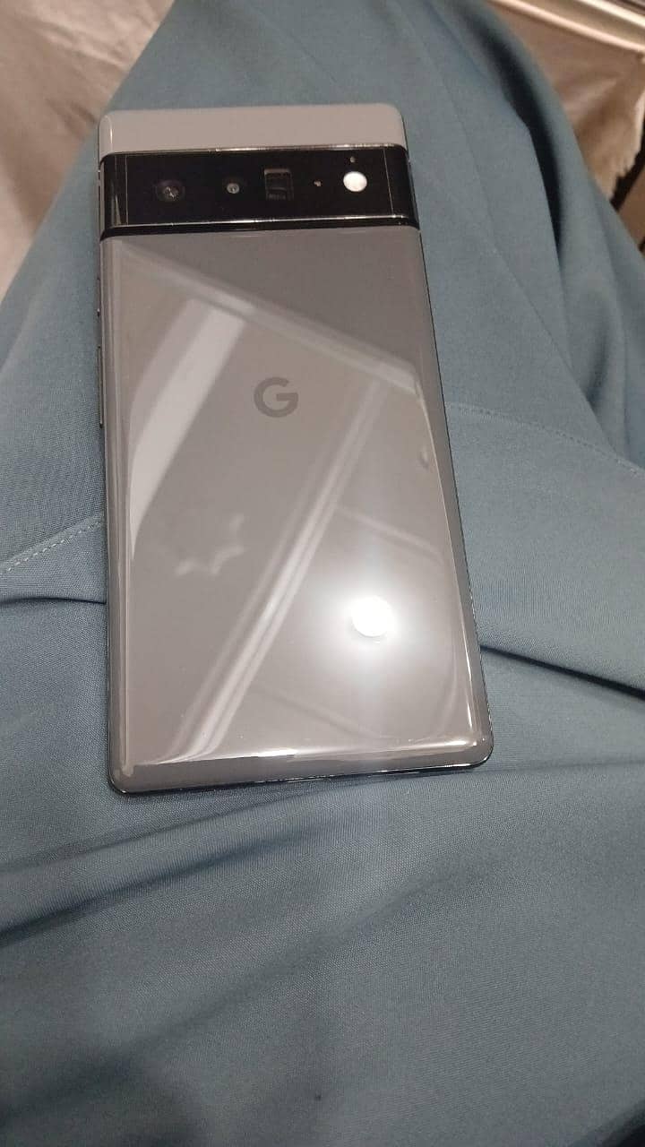 Google Pixel 6 Pro 2