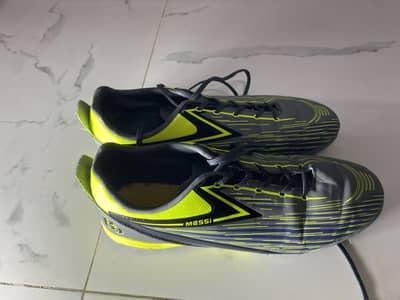 Messi Football Gripper Shoes Few time use only new condition