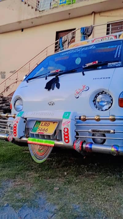 Hyundai Shehzore 2003