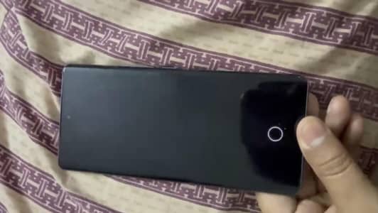 Vivo V40