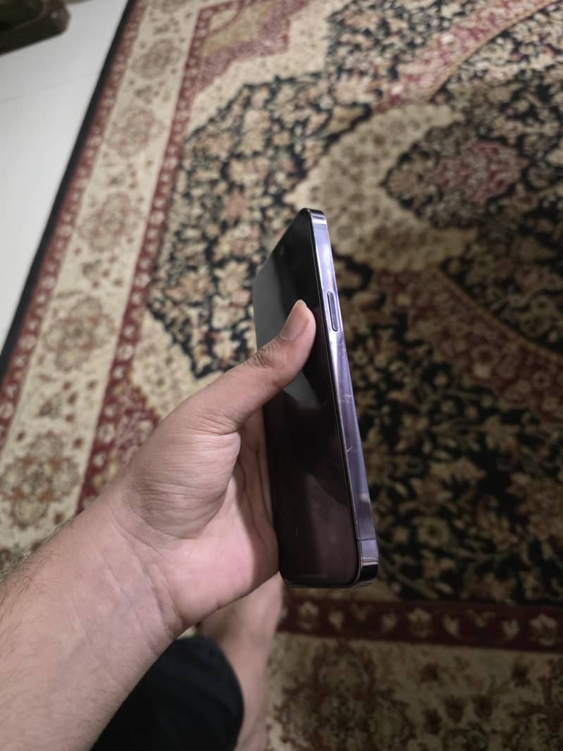Apple iPhone 14 Pro Max 3